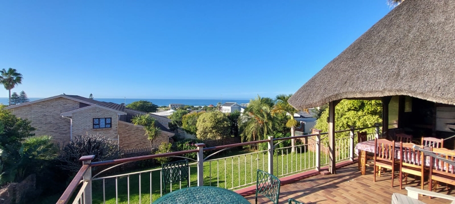 4 Bedroom Property for Sale in Noorsekloof Eastern Cape